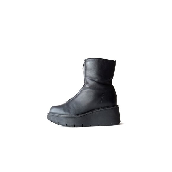 LA CANADIENNE Ankle Boots Platform Black Booties. Womens Size 5